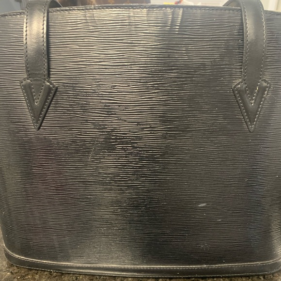 Louis Vuitton Noir Epi Lussac - Picture 2 of 10